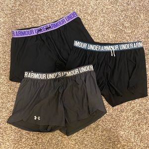 3 pairs of underarmour shorts